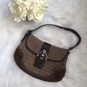 Gorgeous Coach Buckle Shoulder Bag